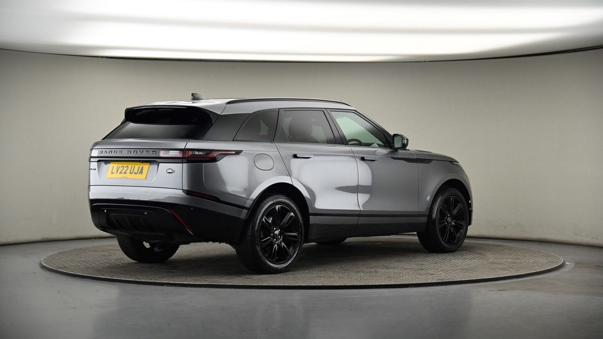 Land Rover Range Rover Velar Image 6