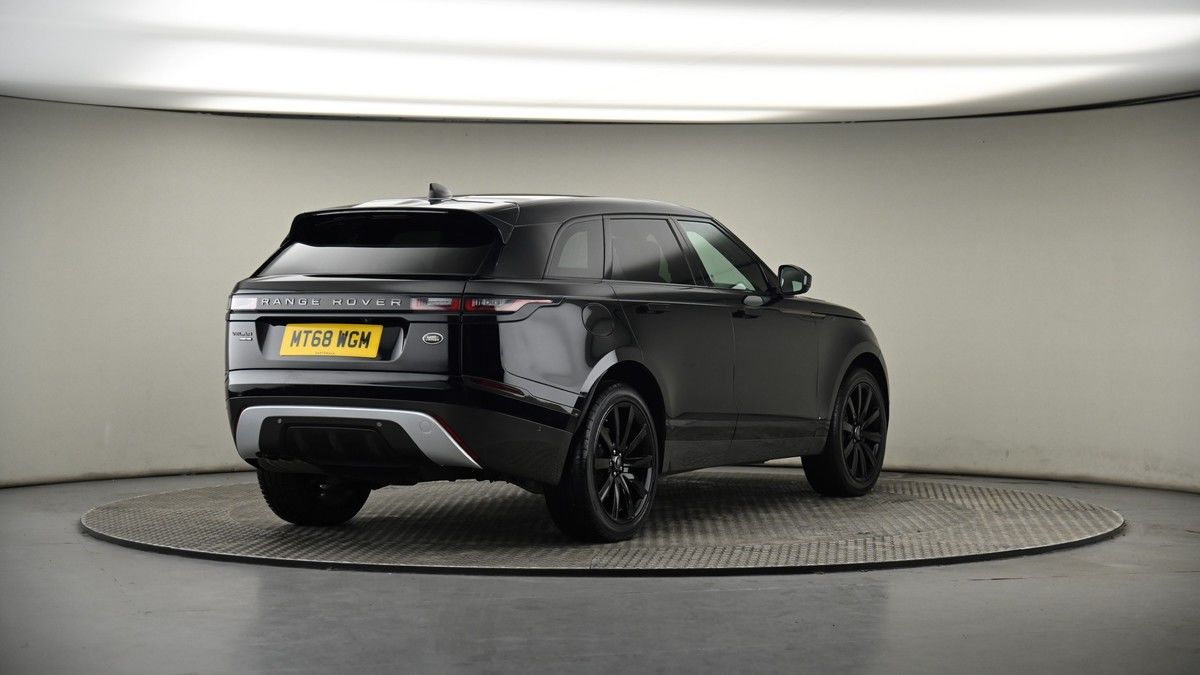 Land Rover Range Rover Velar Image 6