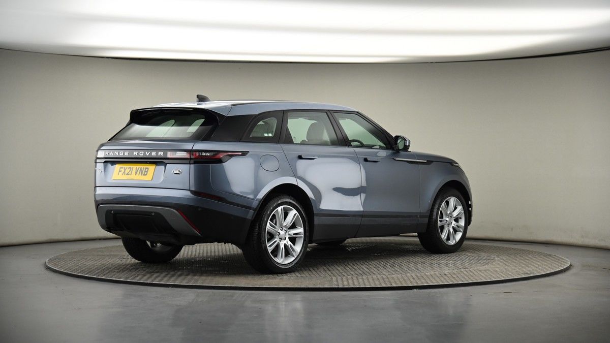 Land Rover Range Rover Velar Image 6