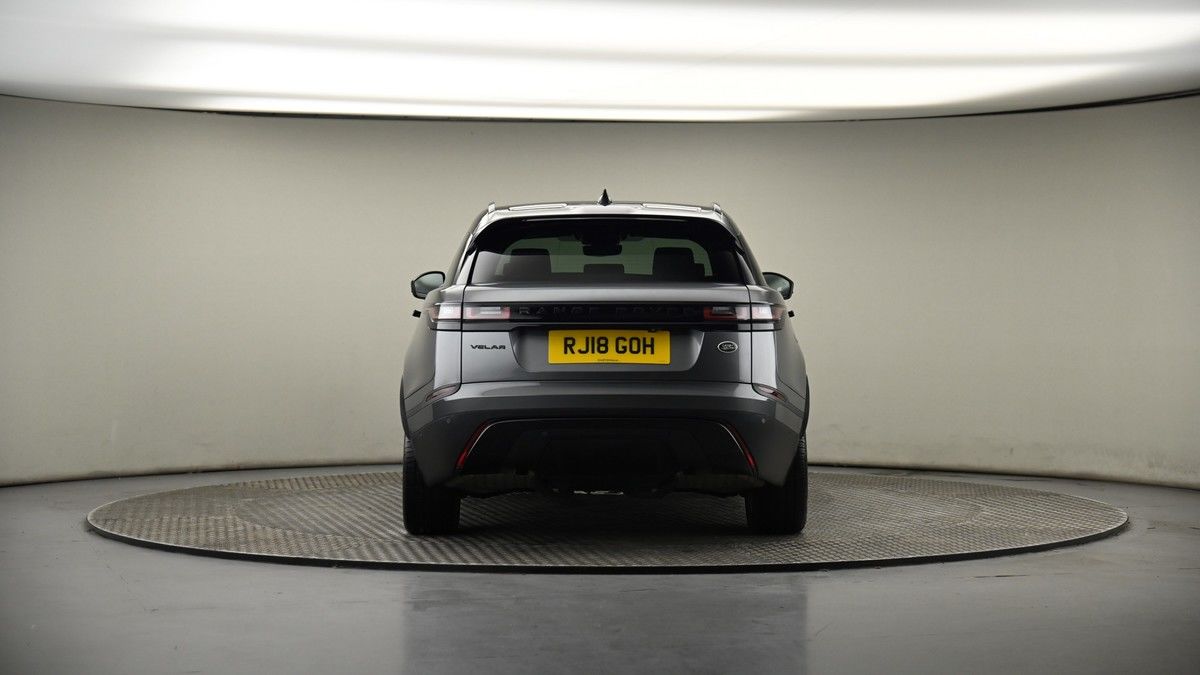 Land Rover Range Rover Velar Image 17