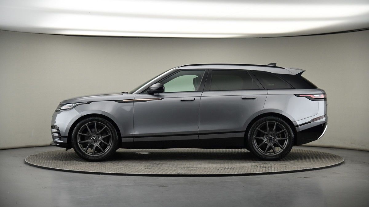 Land Rover Range Rover Velar Image 18
