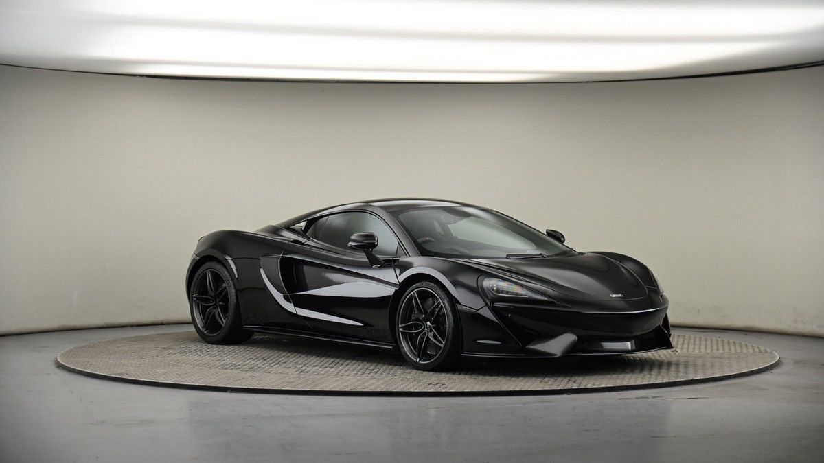 More views of McLaren 570S