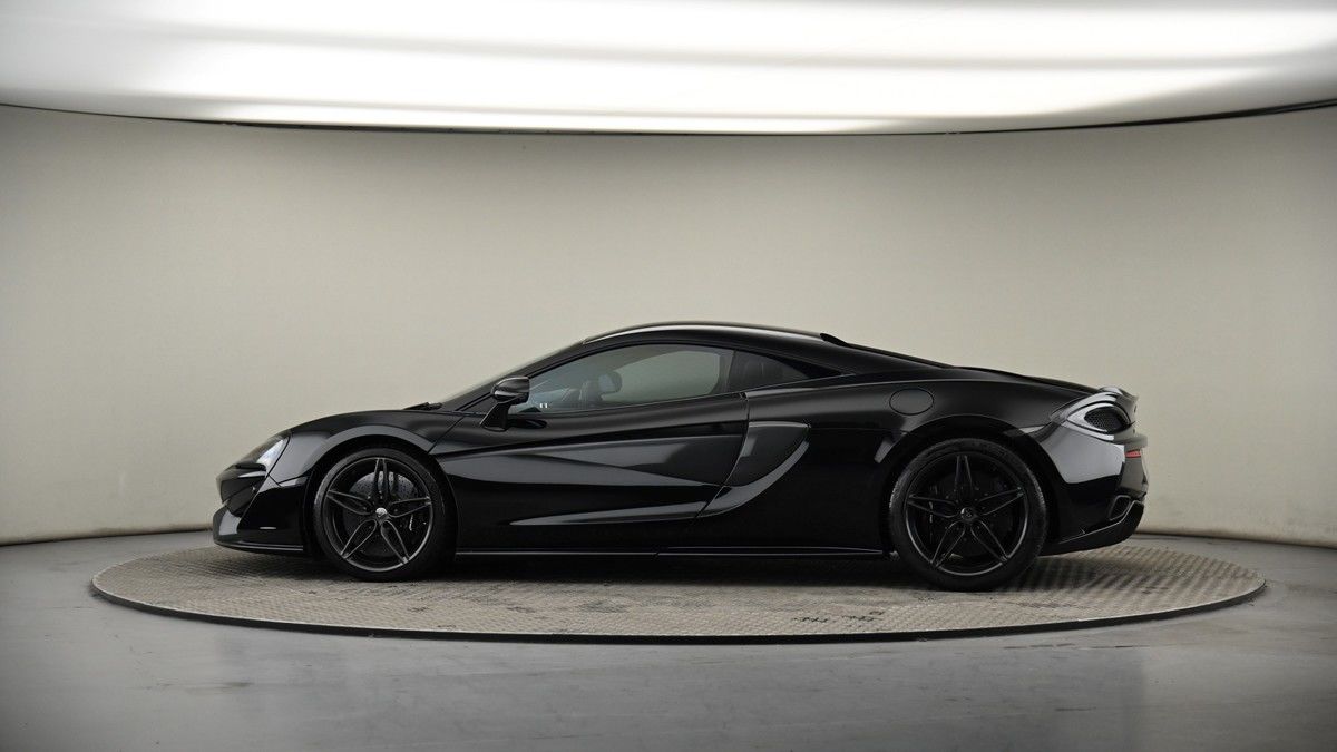 More views of McLaren 570S