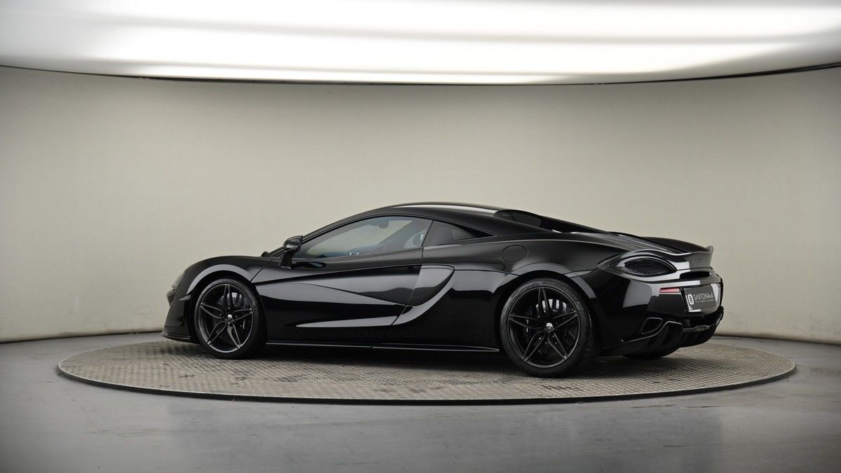 More views of McLaren 570S