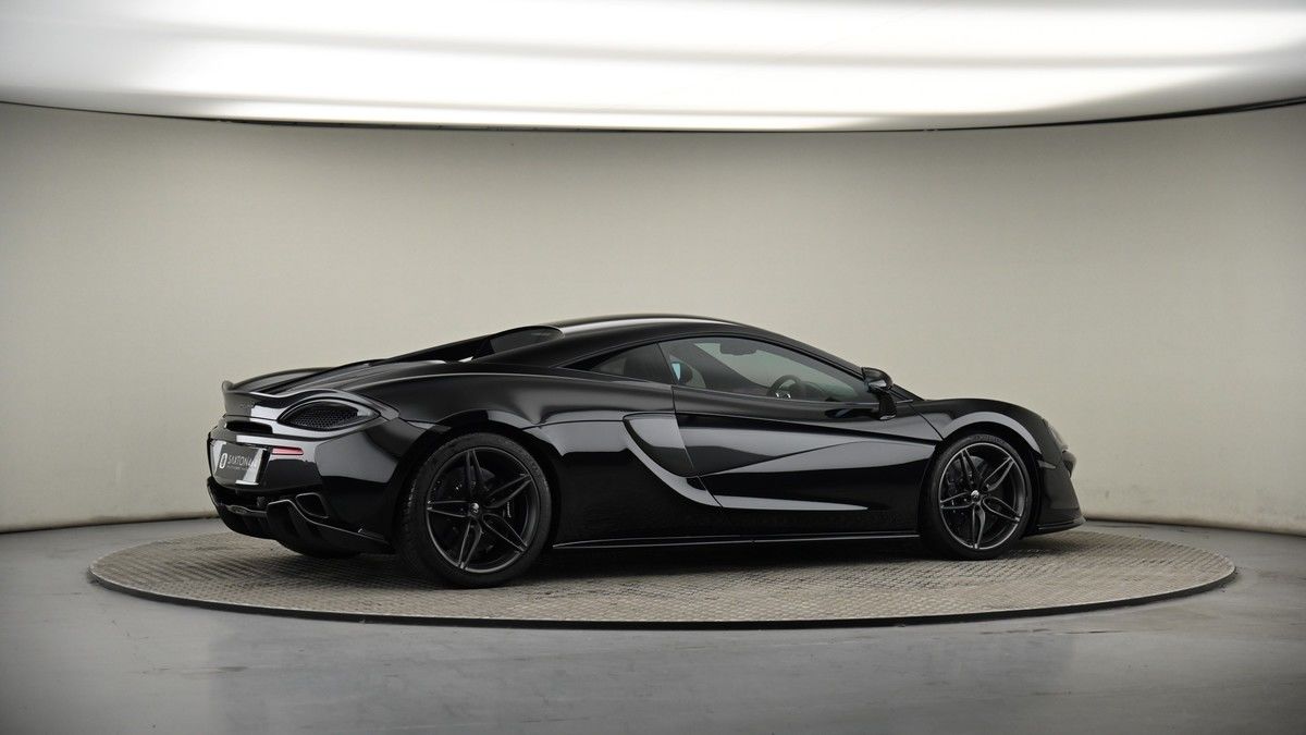 More views of McLaren 570S
