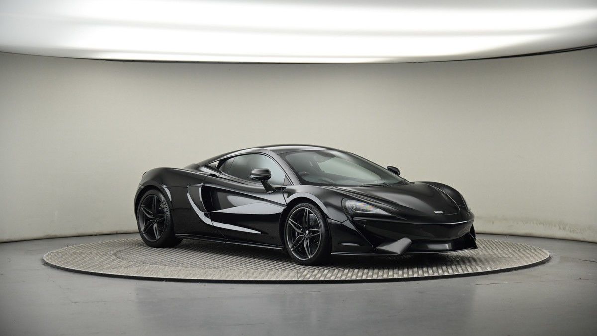 More views of McLaren 570S