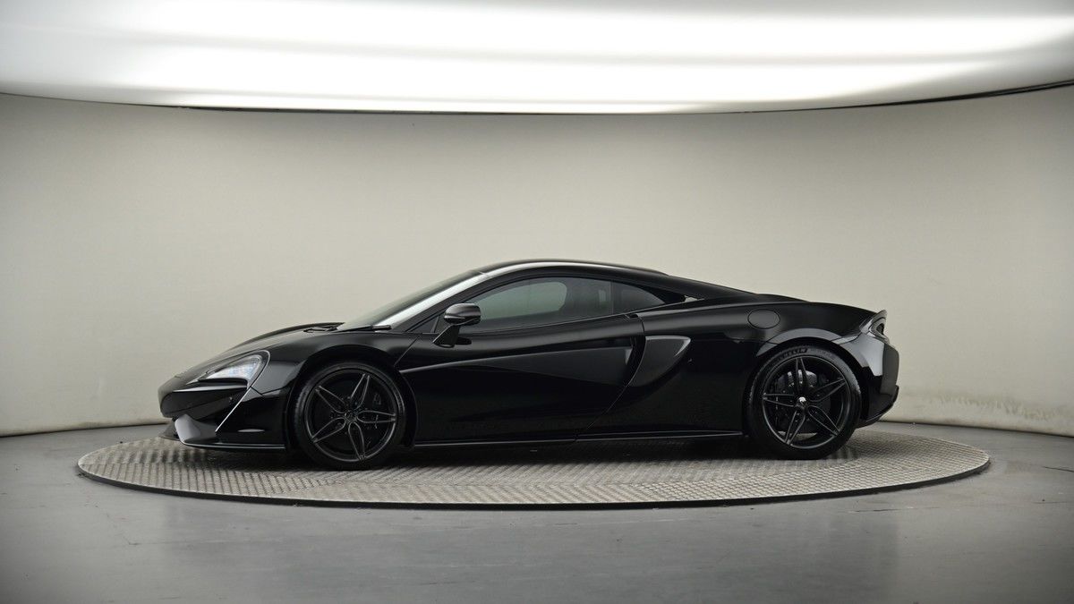 More views of McLaren 570S