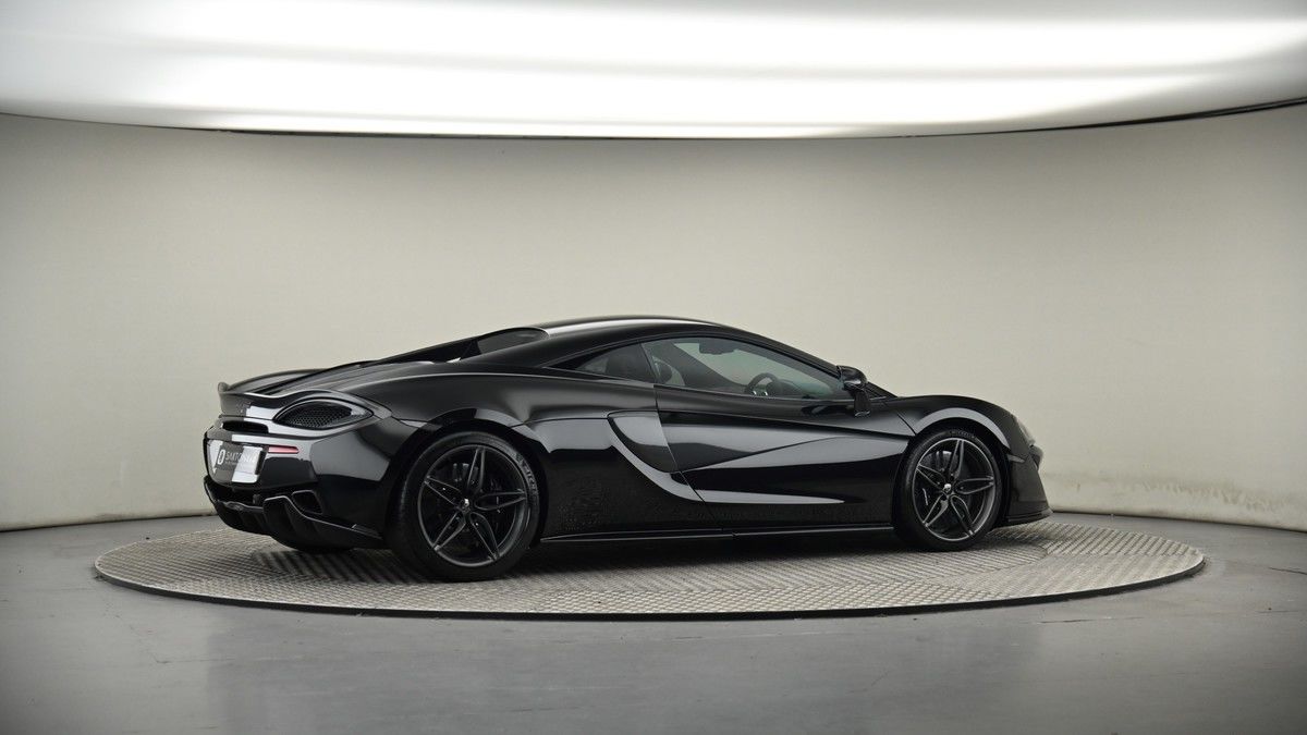 More views of McLaren 570S