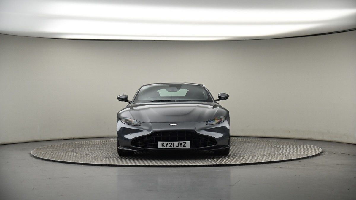 Aston Martin Vantage Image 18