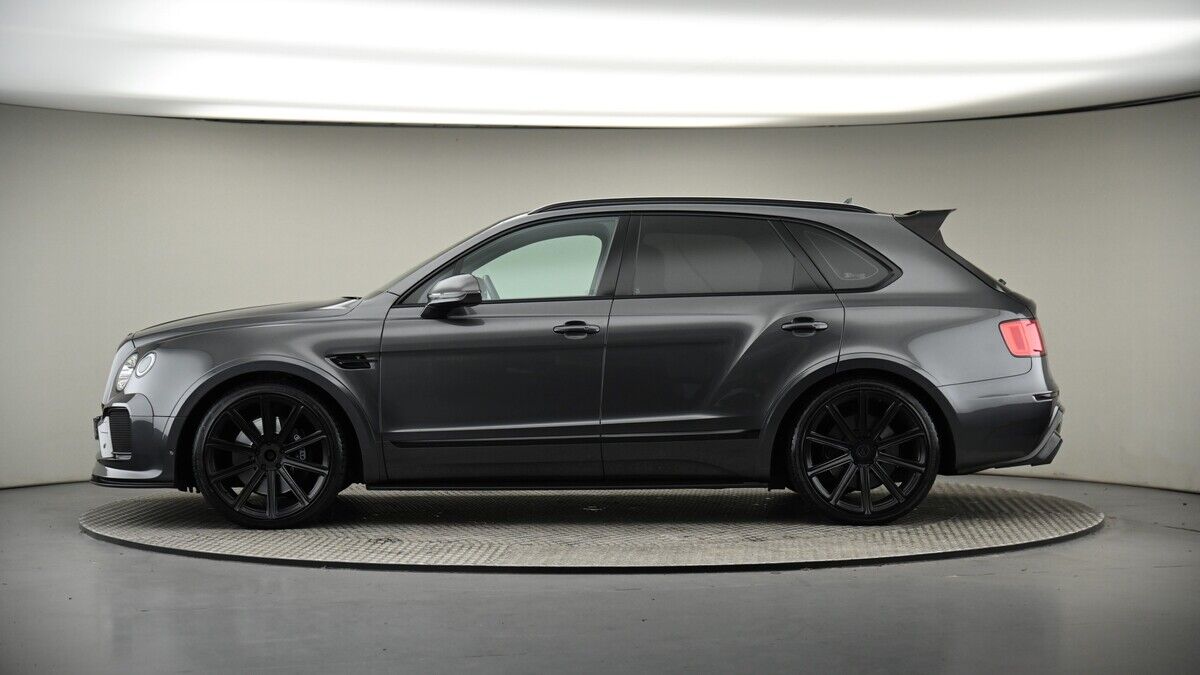 Bentley Bentayga Image 19