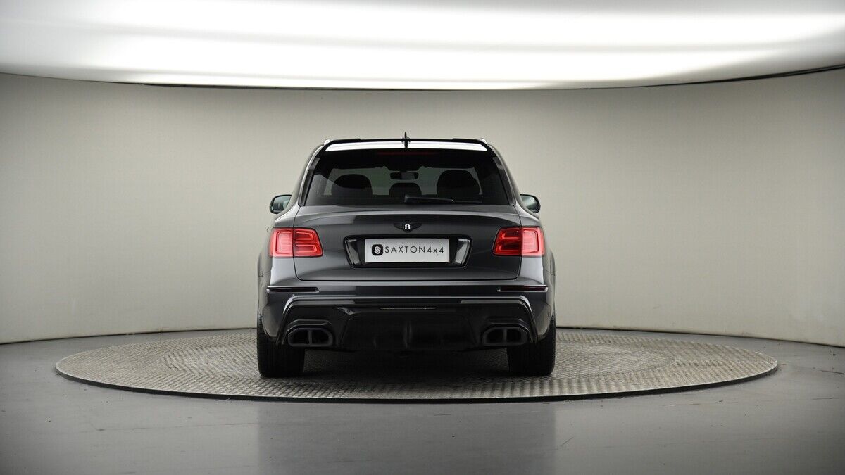 Bentley Bentayga Image 17