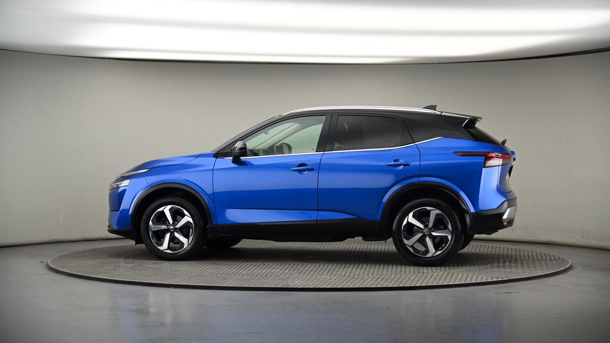 More views of Nissan Qashqai