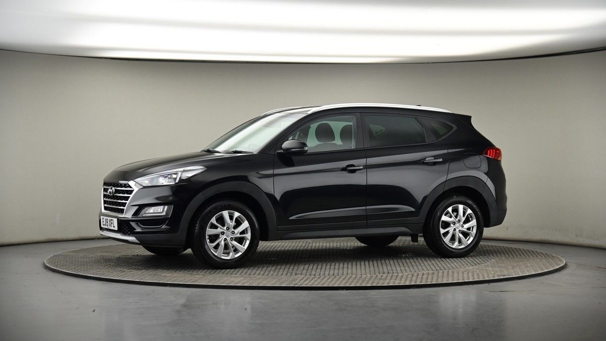 More views of Hyundai TUCSON