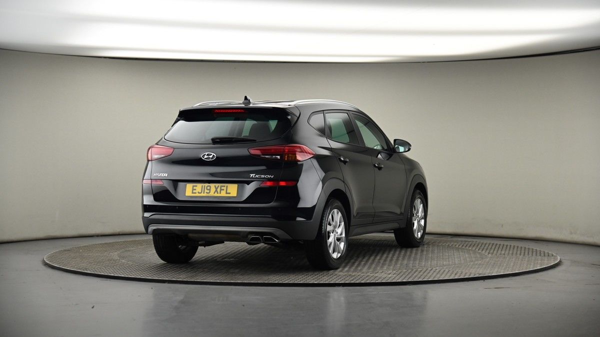 More views of Hyundai TUCSON