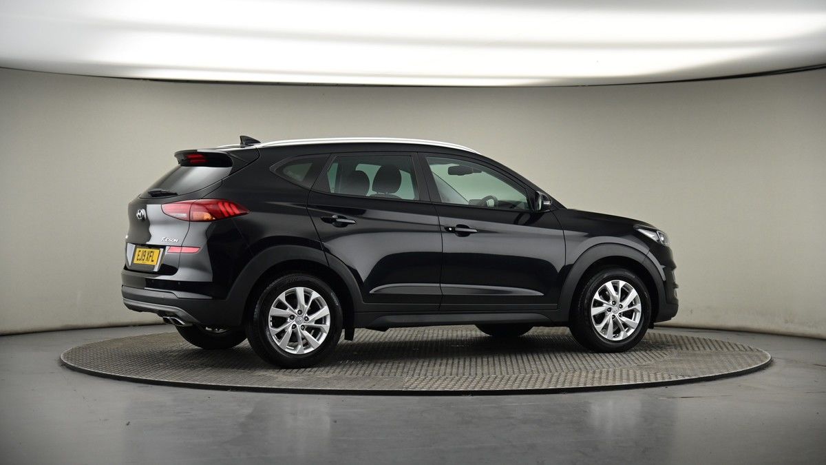 More views of Hyundai TUCSON