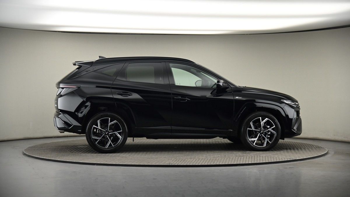 More views of Hyundai TUCSON
