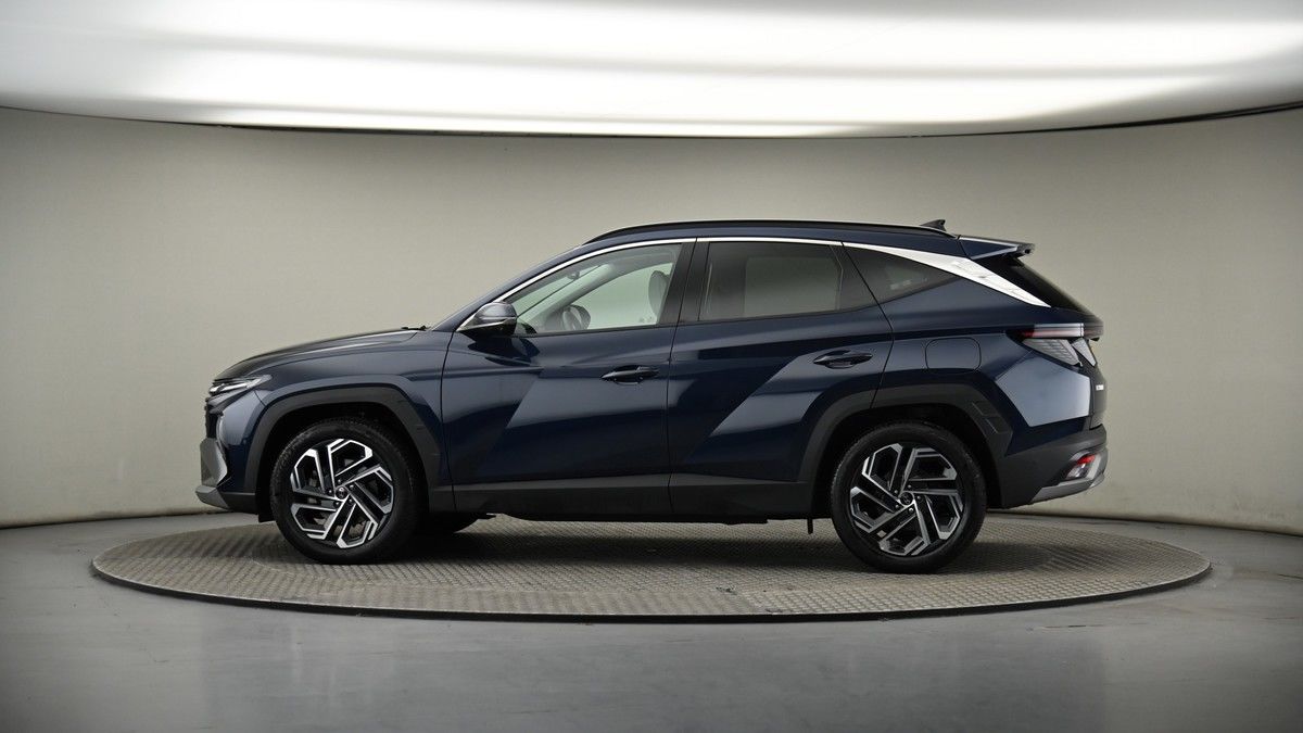 More views of Hyundai TUCSON
