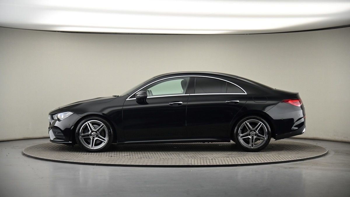 Mercedes-Benz CLA Image 18