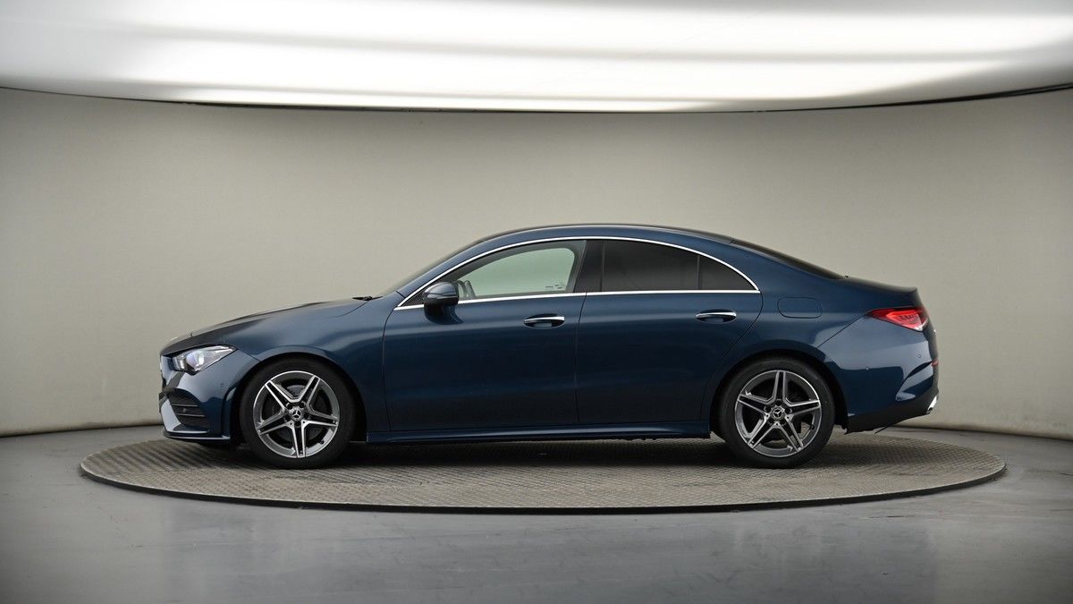 Mercedes-Benz CLA Image 18