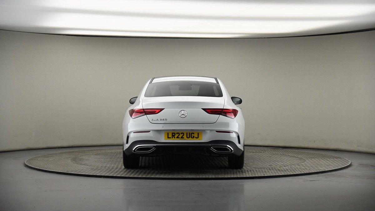 Mercedes-Benz CLA Image 17
