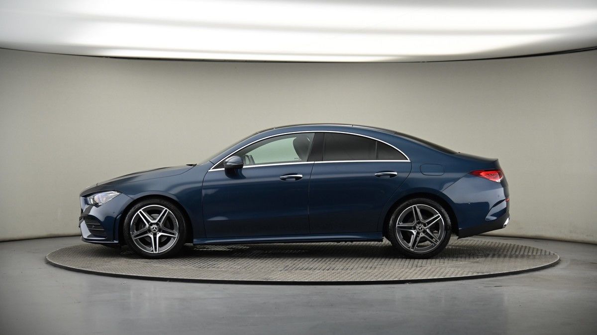 Mercedes-Benz CLA Image 19