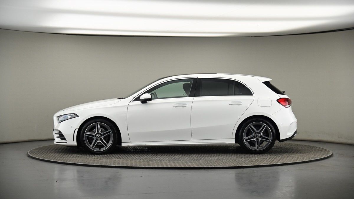Mercedes-Benz A Class Image 18