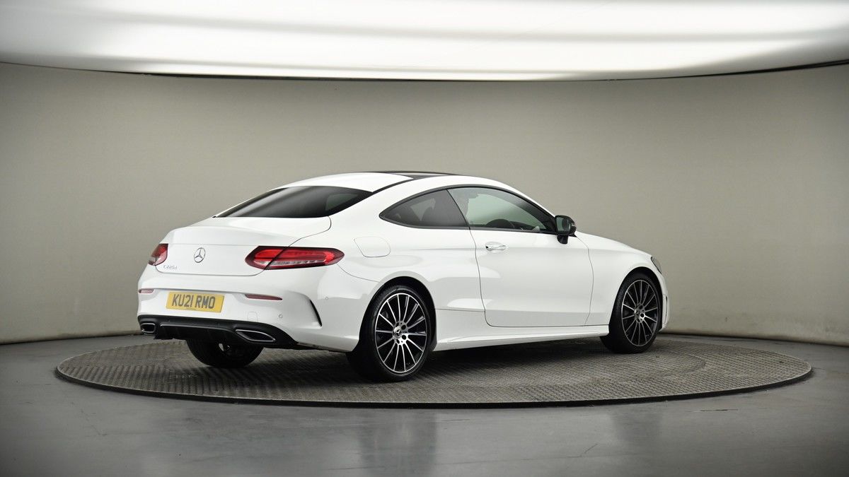 Mercedes-Benz C Class Image 7