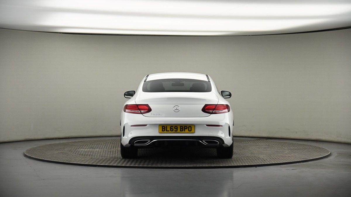 Mercedes-Benz C Class Image 16