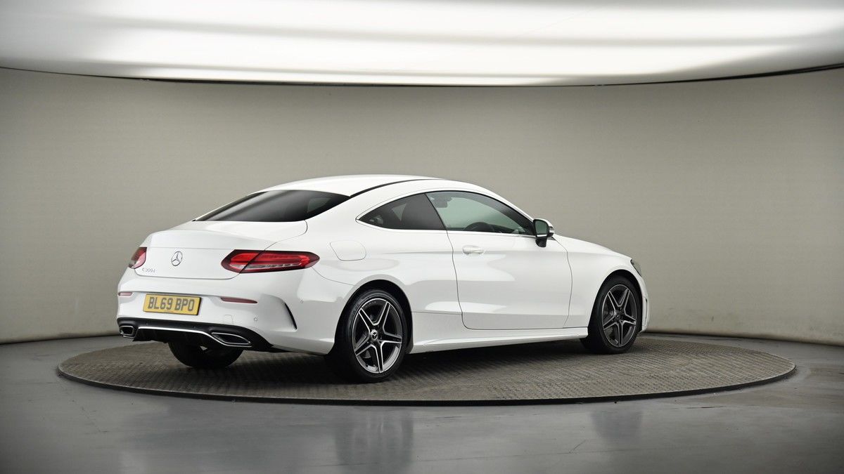 Mercedes-Benz C Class Image 6