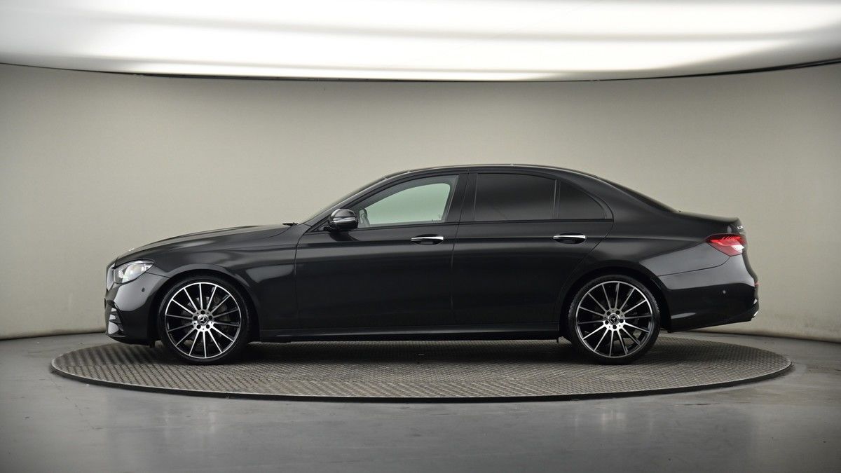 Mercedes-Benz E Class Image 19