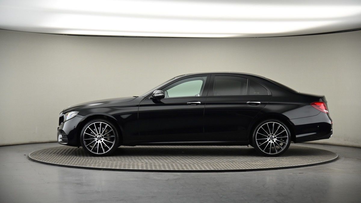 Mercedes-Benz E Class Image 19