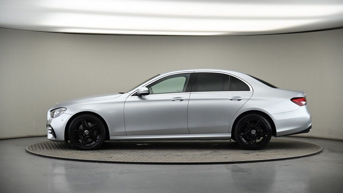Mercedes-Benz E Class Image 18