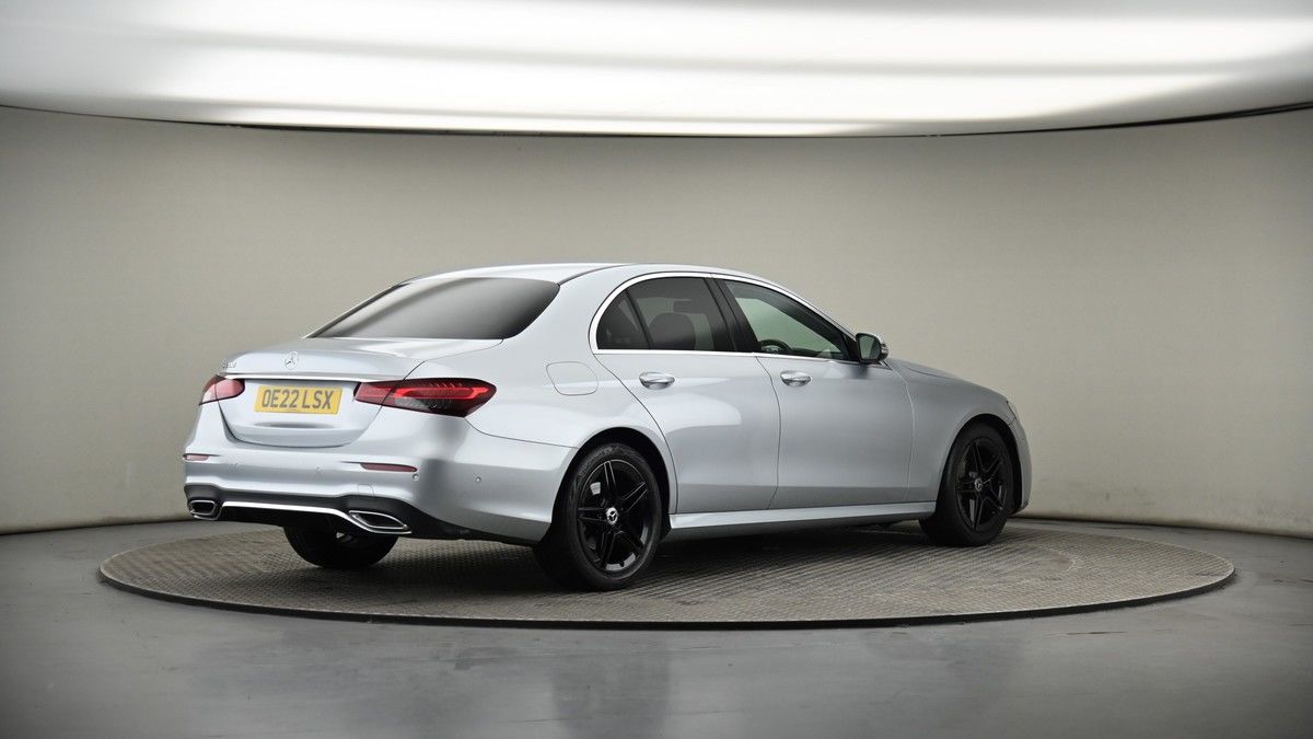 Mercedes-Benz E Class Image 6