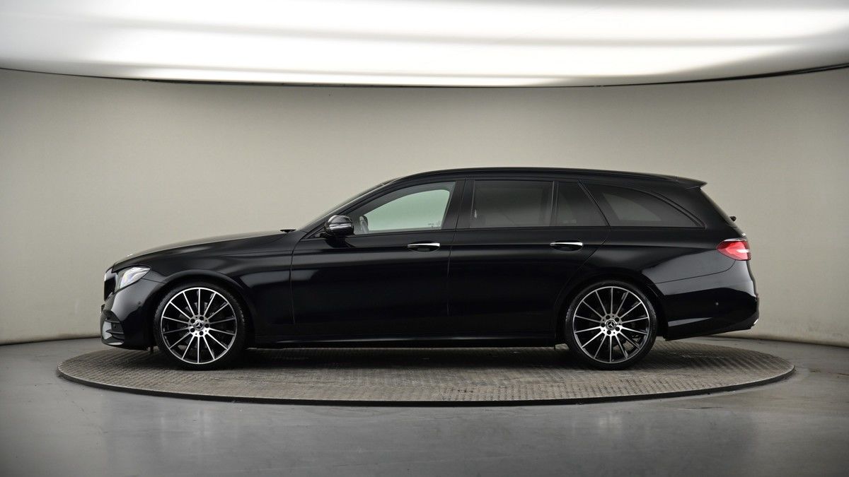 Mercedes-Benz E Class Image 19