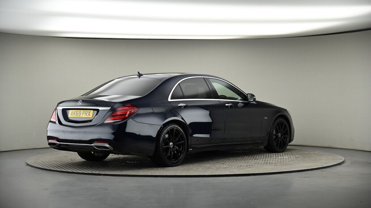 Mercedes-Benz S Class Image 7