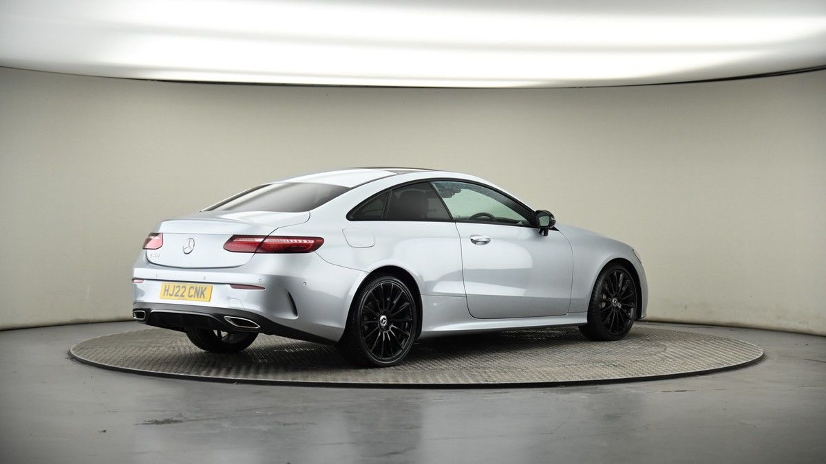 Mercedes-Benz E Class Image 7