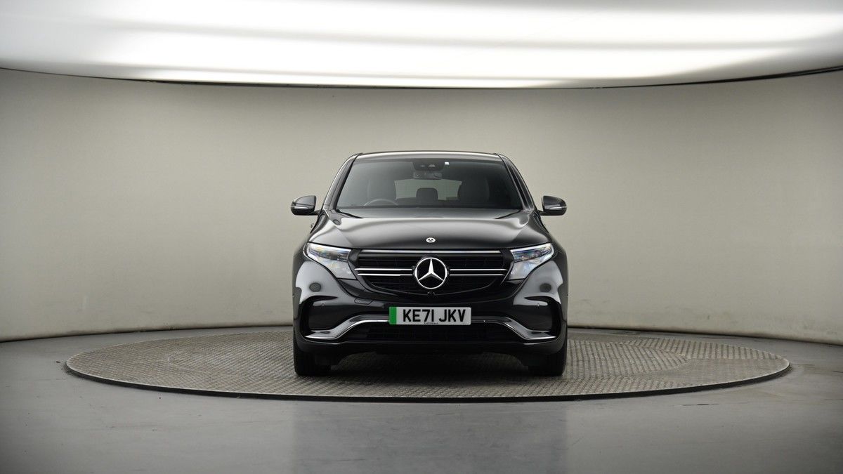 Mercedes-Benz EQC Image 17