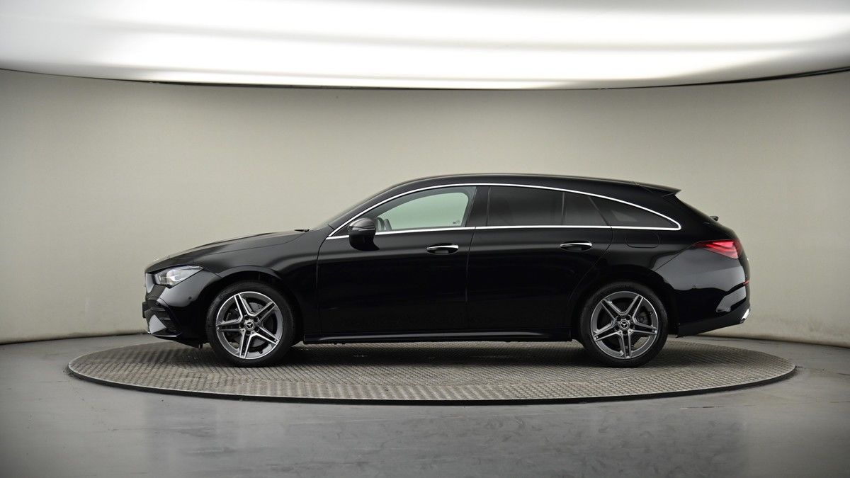 Mercedes-Benz CLA Image 19
