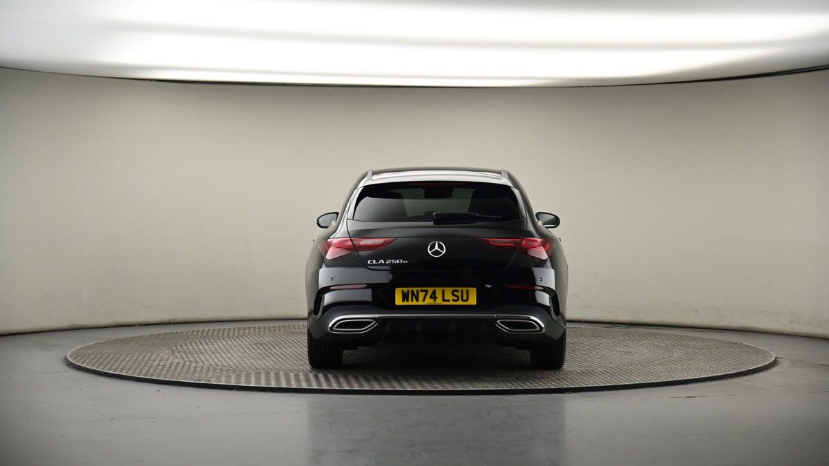 Mercedes-Benz CLA Image 17