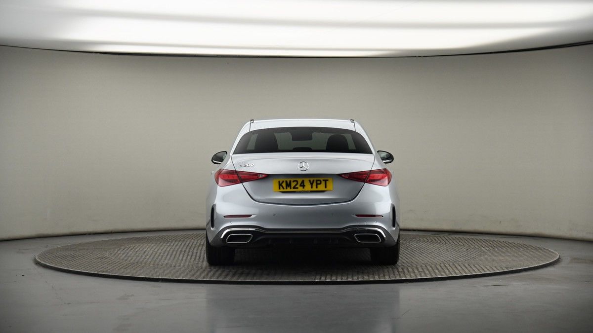 Mercedes-Benz C Class Image 16