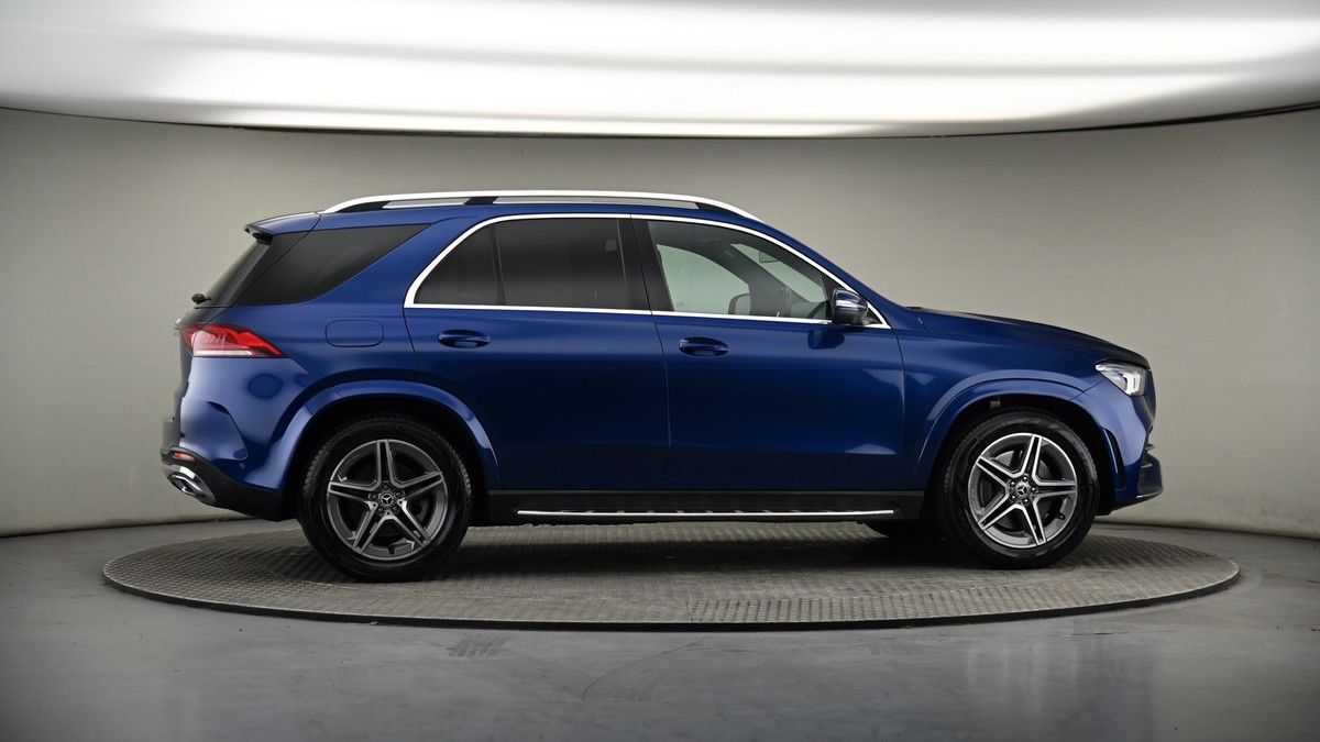 More views of Mercedes-Benz GLE