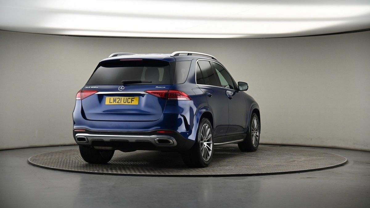 More views of Mercedes-Benz GLE