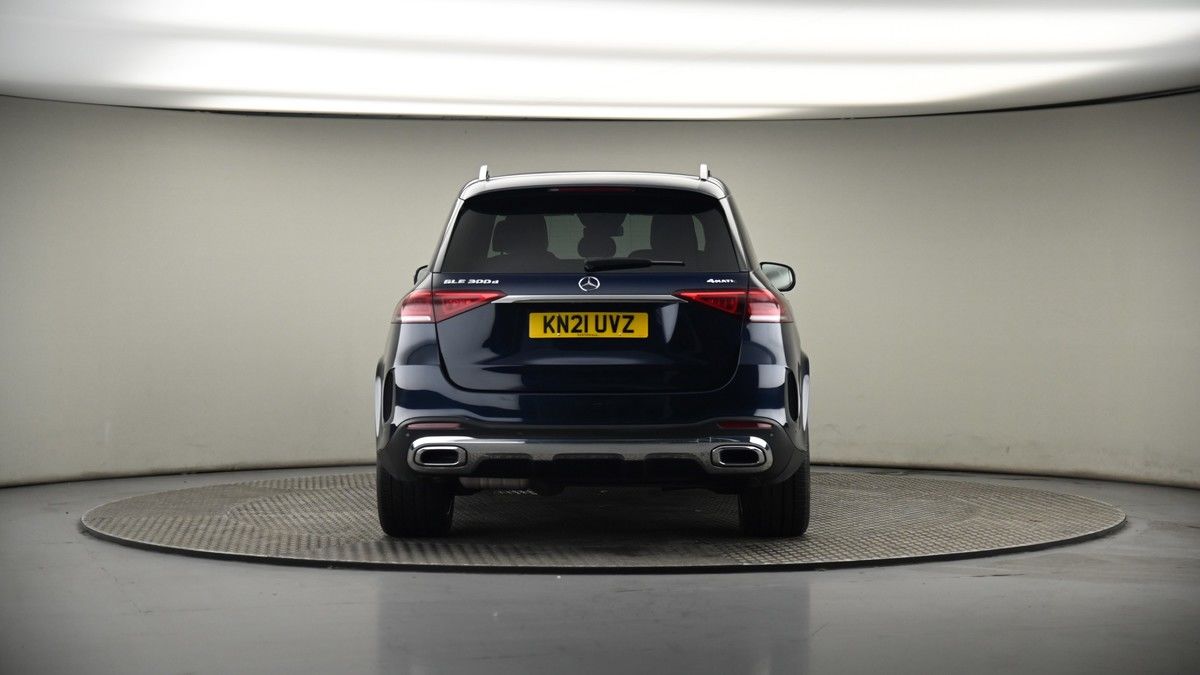 Mercedes-Benz GLE Image 17