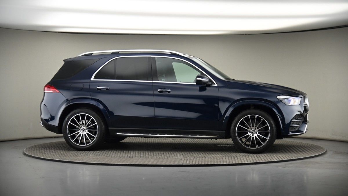 More views of Mercedes-Benz GLE