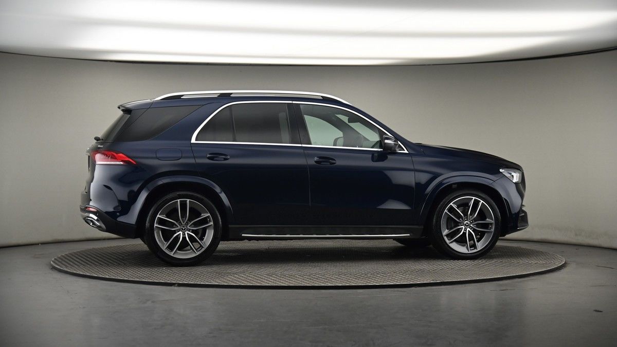 More views of Mercedes-Benz GLE