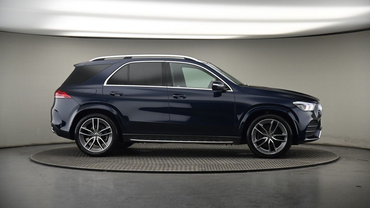 More views of Mercedes-Benz GLE