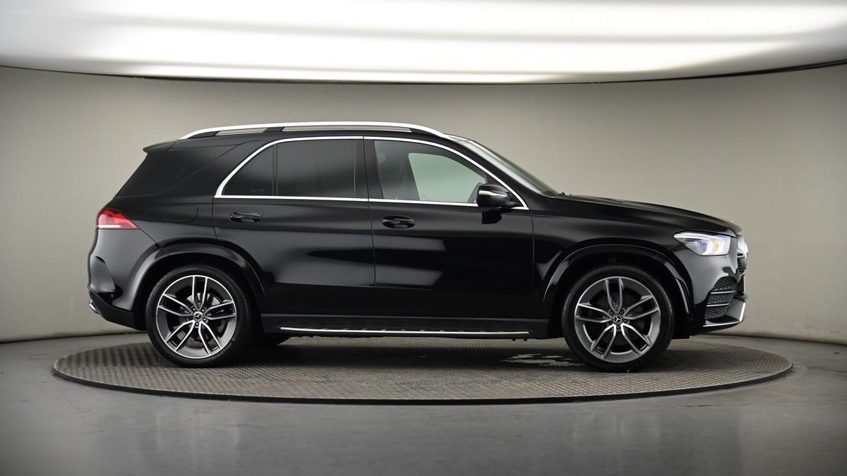 More views of Mercedes-Benz GLE