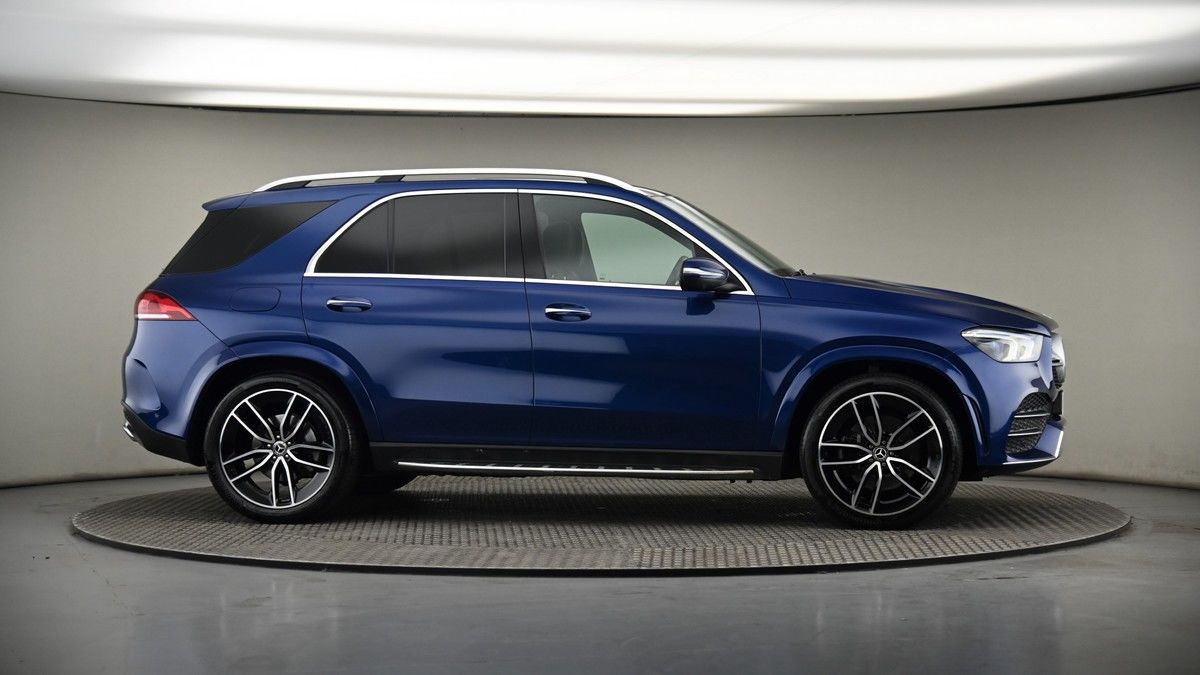 More views of Mercedes-Benz GLE