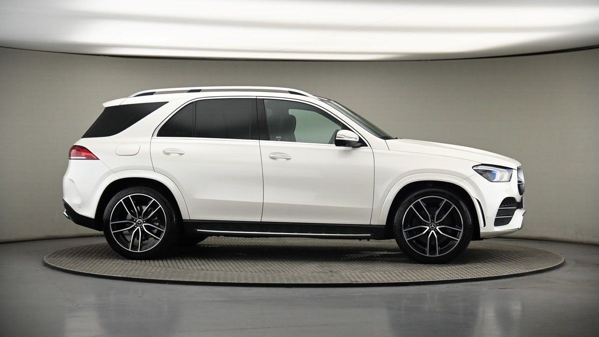 More views of Mercedes-Benz GLE