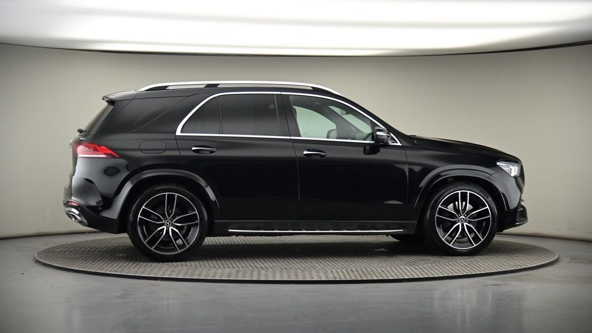 More views of Mercedes-Benz GLE